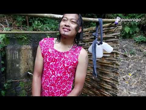 cerita-kehidupan-petanieps6-nginceng-lek-jum-adus