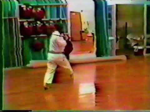 Gakiya Yoshiaki Sensei Chikin No Kun Bo Kata