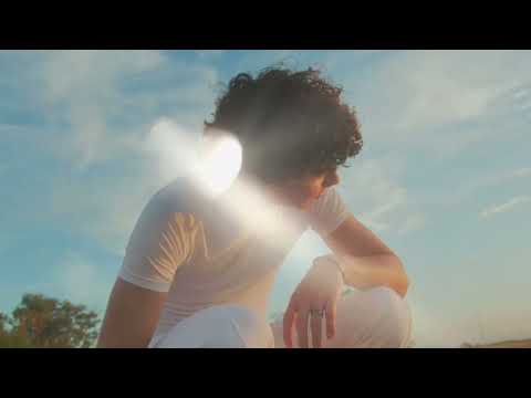 DannyLux - ¿CÓMO TE LO EXPLICO? - DLUX 12 (Visualizer Oficial)