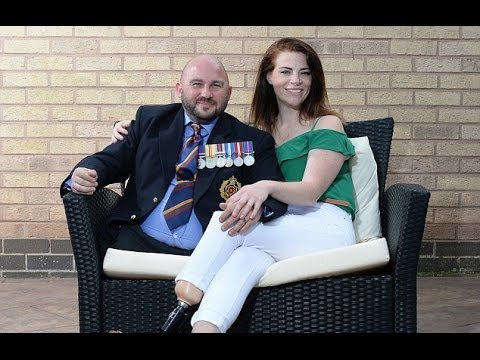 The bravest lovers in Britain - Soldier who lost half his body - find happiness together