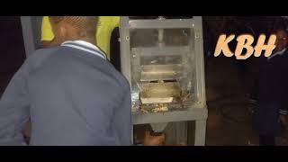 Download lagu Pupils from Ebaleni Primary (Engudzeni) learning about sugar processing at the Sugarcane Museum. mp3 Download lagu Pupils from Ebaleni Primary (Engudzeni) learning about sugar processing at the Sugarcane Museum. mp3