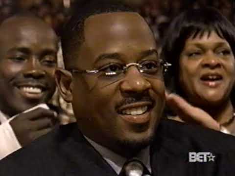 Comedy Legends Unite: Martin Lawrence Honored by Chris Rock #🎤✨