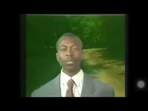 La moindre des choses c'était de m'informer