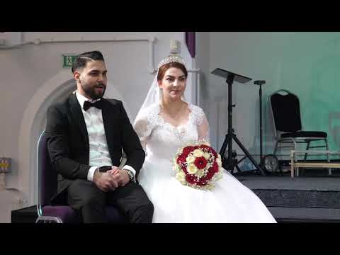 2019 05 04 Nunta Ipswich 02 Biserica intrare miri predica