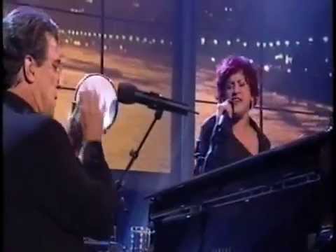 Ivan Lins, BossaCucaNova, Roberto Menescal, Cris Delanno - Garota de Ipanema - Grammy Latino