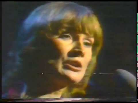 Music - 1979 - Gail Davies - The Fox Hunting Song + Song For Grandma - Sung At Austin City Limits