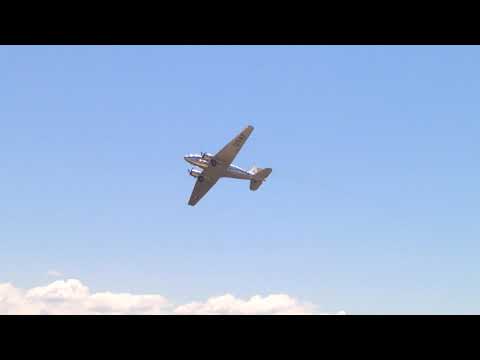 N47E takeoff from Oshkosh