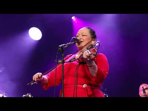 Eliza Carthy Cambridge Folk Festival 2023