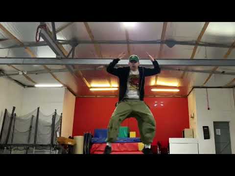 Independent gal- pompis Ft Kalash