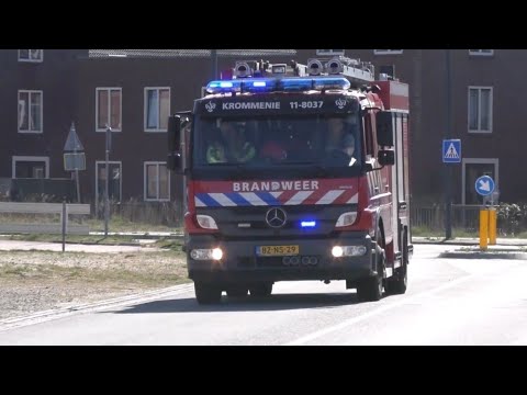Brandweer Krommenie met spoed naar een Buitenbrand aan de Kreekrijklaan in Assendelft