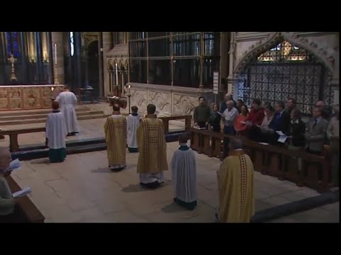 Sarum Chant: Office or Introit "Salve Sancta Parens" (Salisbury Cathedral Choir)