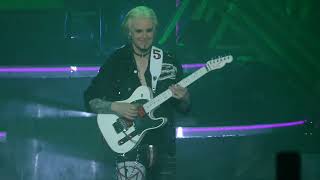 "John 5 Guitar Solo &amp; Smokin/Helter Skelter/Bop Medley" Motley Crue@Atlantic City 2/11/23