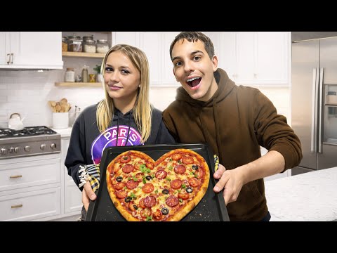 PRAVIM PICU U OBLIKU SRCA SA DEVOJKOM