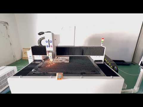 High precision mini size 1313 1300*1300 1.5KW 2KW 3KW fiber laser cutting machine