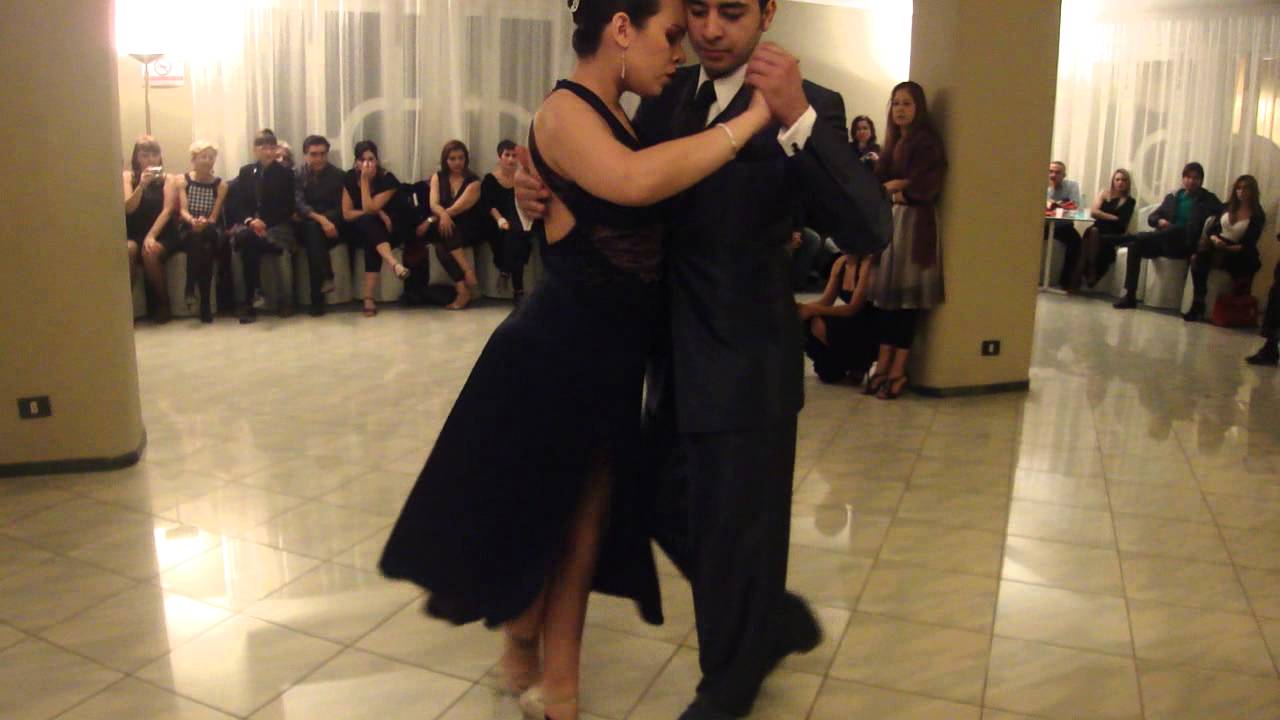 FACUNDO DE LA CRUZ Y PAOLA SANZ