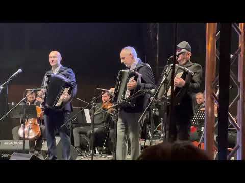 Zlatne harmonike Kraljeva:  Aca Sofronijević, Miša Mijatović, Vlada Panović, kraj koncerta 8.9.2021.