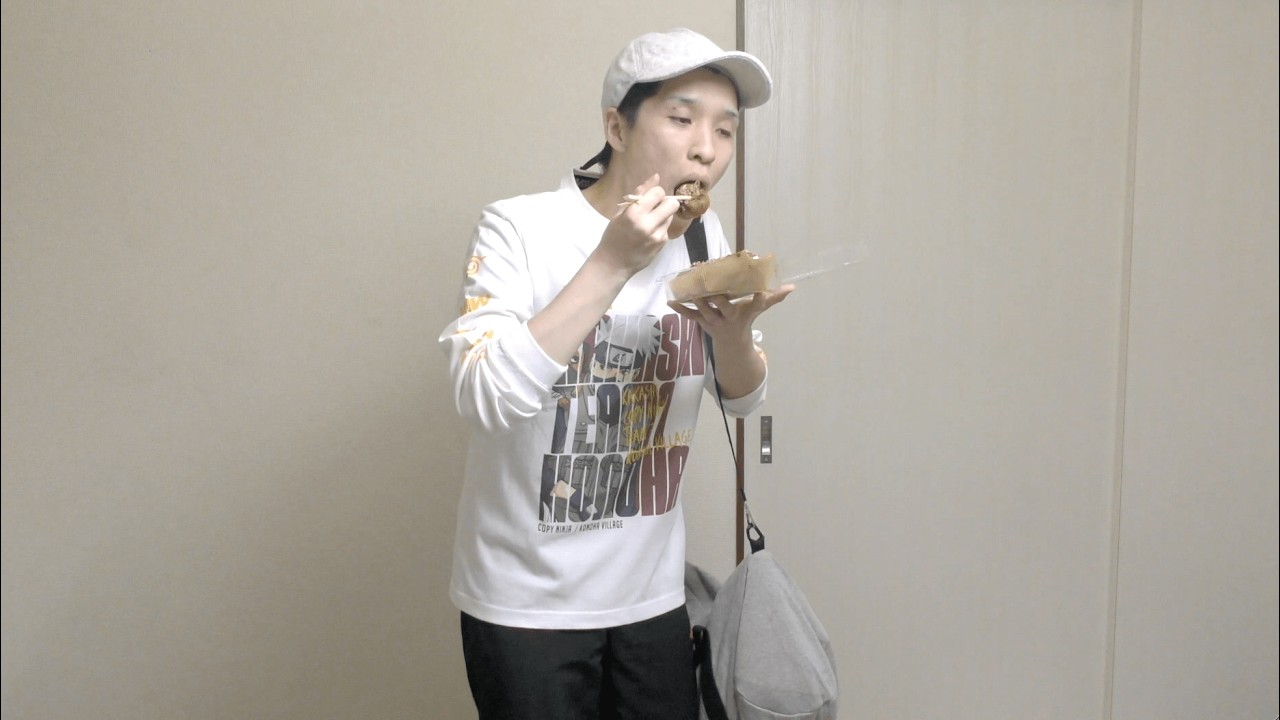 たこ焼き初体験のバイト外国人コエ君