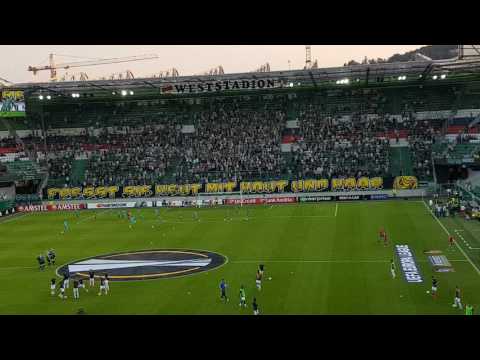 Rapid Beim Aufwärmen gegen Genk