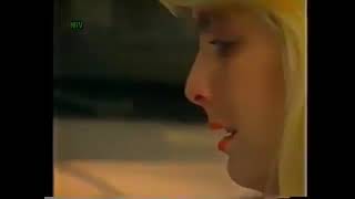 Nunca um vídeo de 1990 foi tão sintomático em 2026. Sai o papa essa e entra mais um TOMA ESSA!