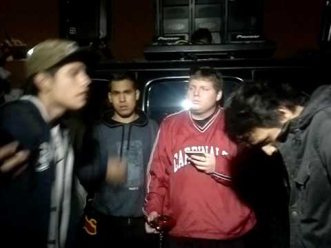 JUANITO vs MC -Activación Red Bull / Colectivo CABILDO / Batalla de Gallos 2016 7