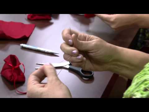 Mulher.com 23/10/2014 - Sapatinho de Bebe de Feltro por Vilma Maurer - Parte 2