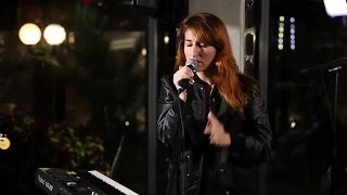 Hannah Georgas performs Evelyn