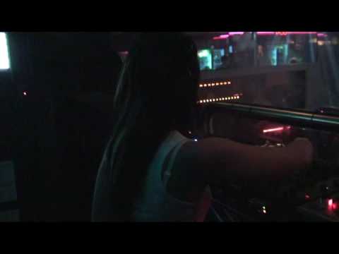 Hardstyle Dancin with Akajic