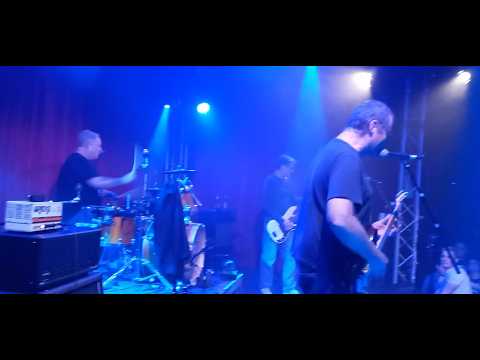 Berlin Knochenfabrik live Schwer wie Blei Opener Bühnenansicht