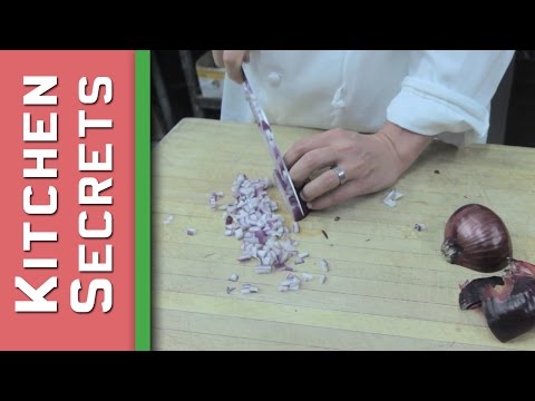 Kitchen Secrets: How to Dice an Onion