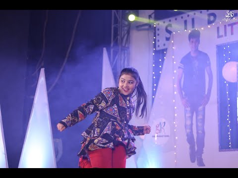 AN AMAZING DANCER - ASHITA