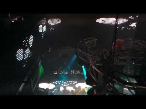 Markus Schulz is playing Remember This