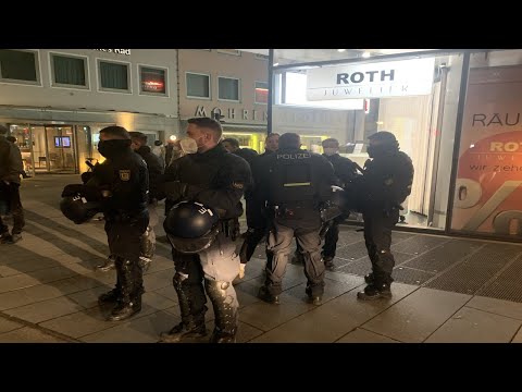 Spaziergang/Demonstration Ulm, Germany - 28.1.22 - Kein Kommentar / No Commentary