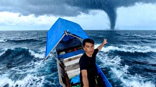 Download lagu 2 hari Camping Ditengah Laut Lawan Angin Puting Beliung Dan Hujan Deras mp3