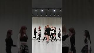 Download lagu IZ*ONE LA VIE EN ROSE MAMA VER | BREAK DANCE •|• MIRRORED mp3