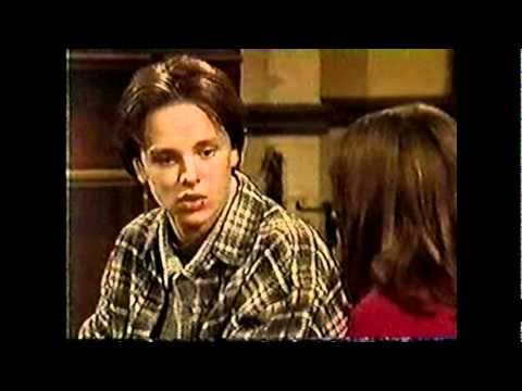 GH 1996 - Lucky and Emily steal a vase from the Quartermaine's