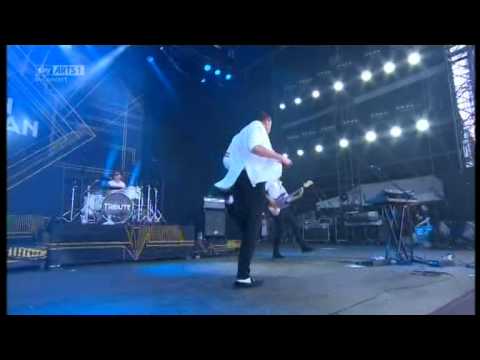John Newman Love me again : Isle Of Wight Festival Live 2014