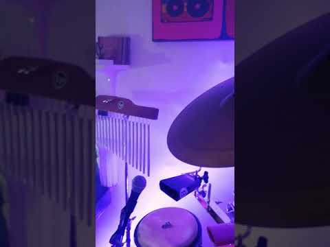 "Sing it back" 70 bpm cover live chill mix by Mr Charlie Beat