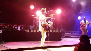 &quot;One Black Sheep&quot; - Mat Kearney at Red Rocks