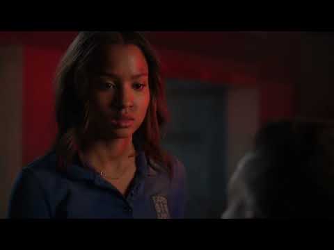 9-1-1 5x16 - May calls Bobby her dad