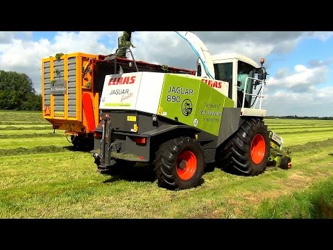 Loonbedrijf Wardenier aan het gras hakselen met Jaguar 890 en Fendt 930 & 820 Vario (2015)