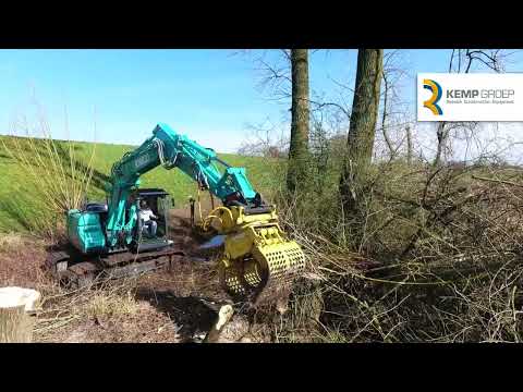 Kobelco SK130LC-11 voor BRON Groenvoorziening