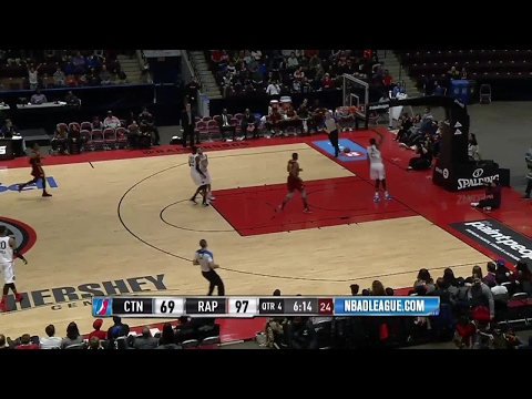 Yanick Moreira posts 13 points & 8 rebounds vs. the Charge