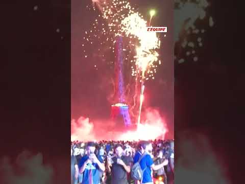 🏆​🤩​ La Tour Eiffel ILLUMINÉE aux couleurs du PSG #psg #football #parissaintgermain