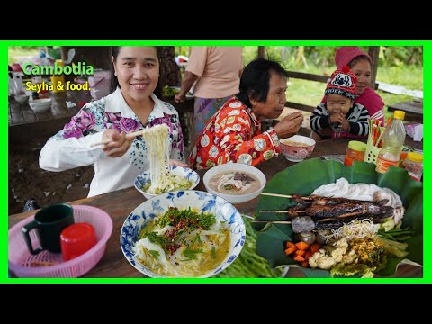 Best Khmer Rice Noodle! Green Soup VS BRAHOK Sauce🍜! Rural Street Food & Beautiful Lotus Farm.