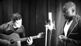 The Black &amp; White Sessions: Dorian Holley &quot;Everything Must Change&quot;