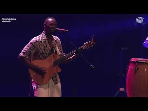 Mandinga ma Mescrinha - live by Miroca Paris, Ecuador 2024
