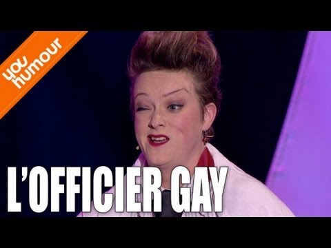 JULIE VILLERS - L'officier gay