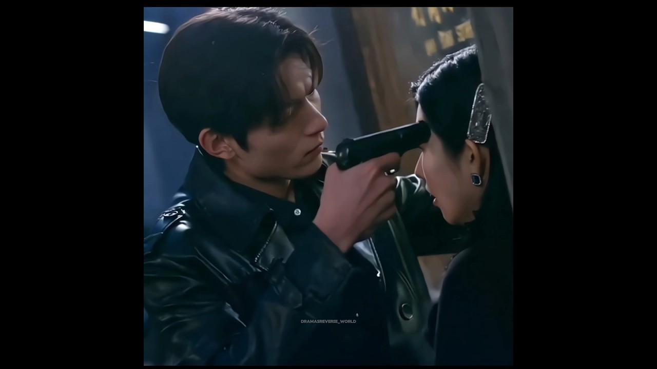 He's incredibly smooth 😳. || Be your knight. #cdrama #crush #shorts