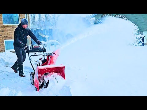 CRAFTSMAN 24-Inch 2-Stage 4-Cycle 208cc Gas Snow Blower Test & Review