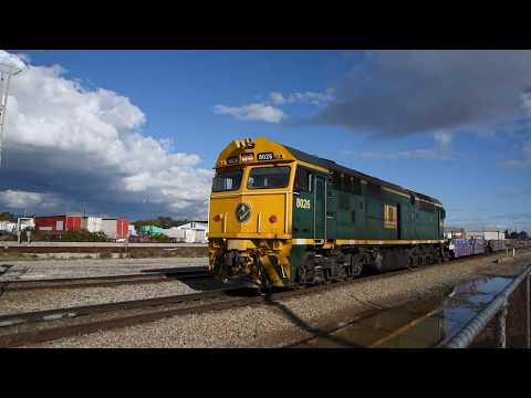 SCT wagon transfer 1173 with locomotive 8026